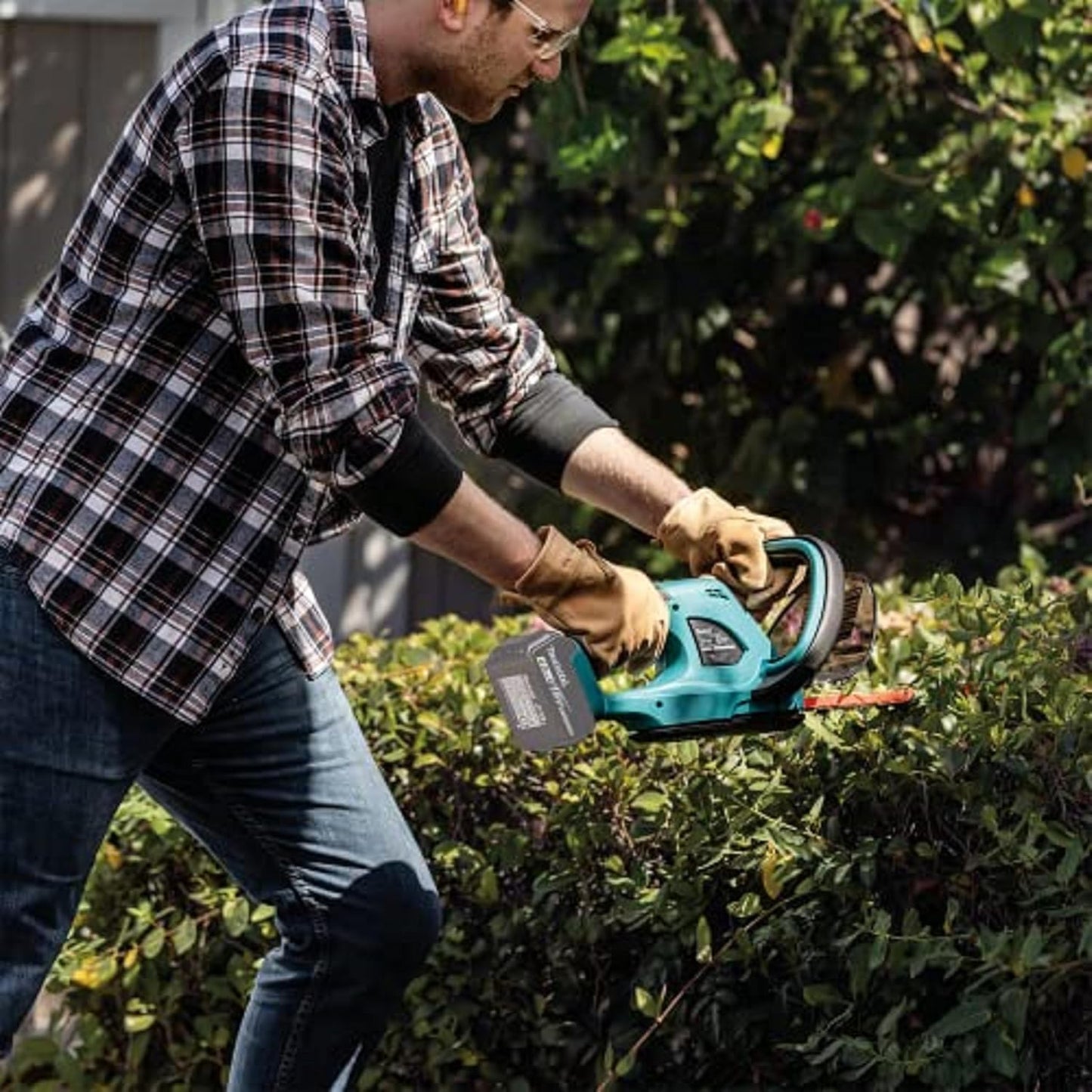 Makita DUH523Z 18V Cordless Hedge Trimmer – 52cm Blade, Body Only